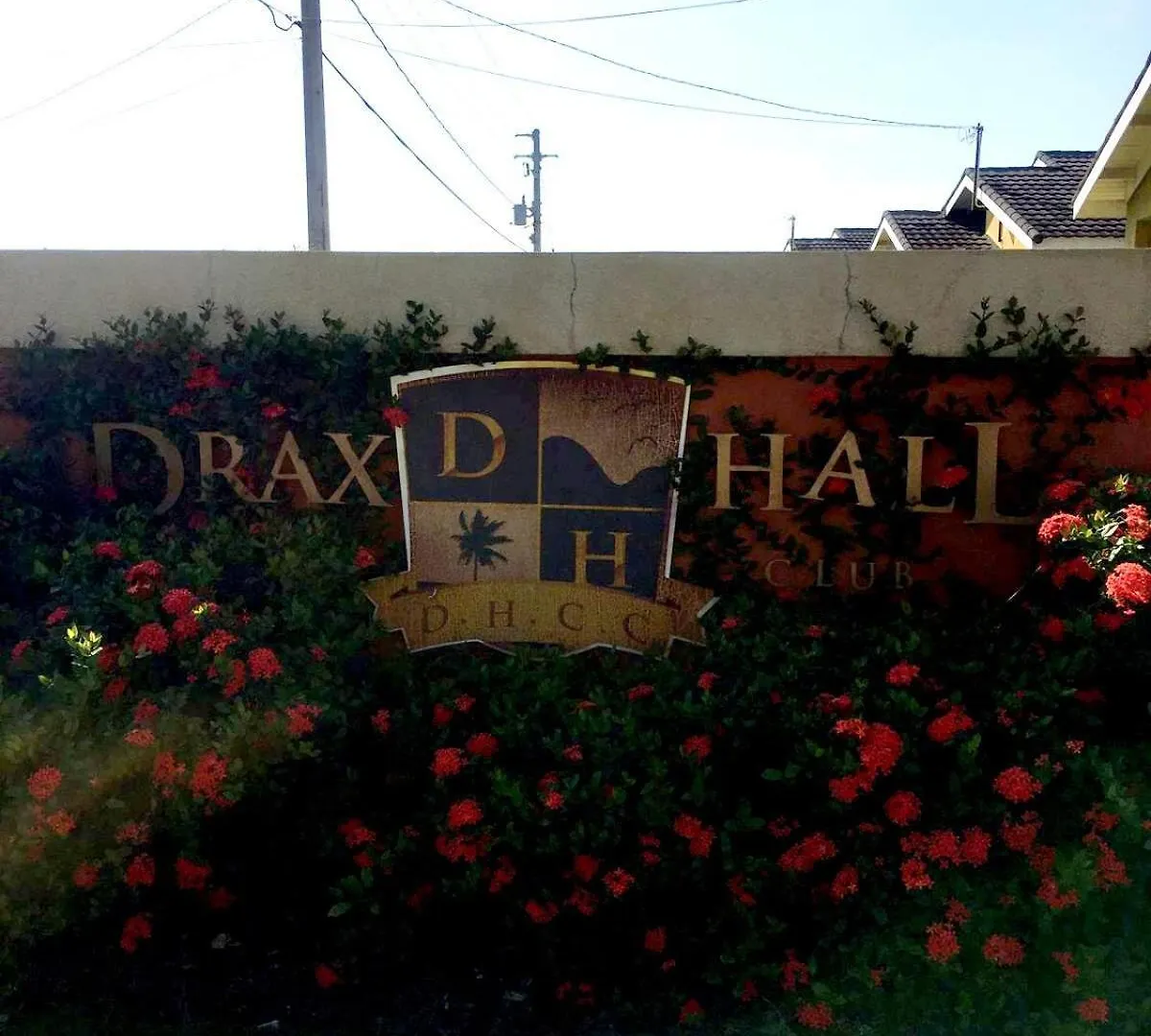 2Br Draxhall Country Club Jamaica With Ac And Pool Saint Ann's Bay